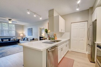 780 S Sapodilla Ave Unit 105, West Palm Beach, FL 33401