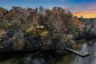 109 Kingfisher Cir, Weems, VA 22576