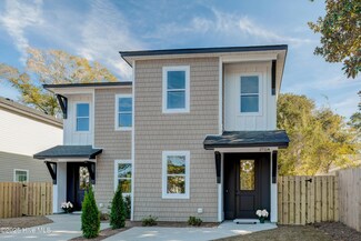 2711 Worth Dr Unit B, Wilmington, NC 28412