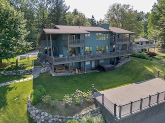 4394 N Francis Shores Ave, Sanford, MI 48657