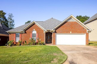 1927 Westminster Dr, Phenix City, AL 36870