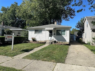 4640 Edgewood St, Dearborn Heights, MI 48125