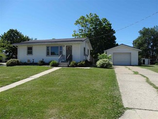 802 2nd Ave SW, Waukon, IA 52172