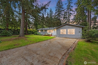 9712 126th St E, Puyallup, WA 98373