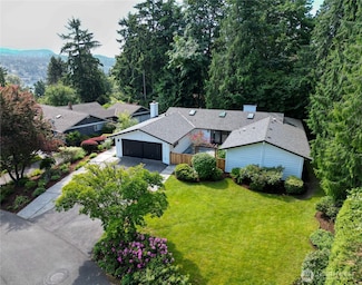 9233 SE 59th St, Mercer Island, WA 98040