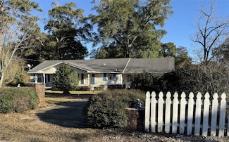 9998 Alabama 85, Level Plains, AL 36322