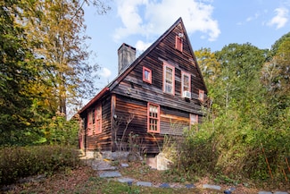 32 Old Nod Rd, Clinton, CT 06413