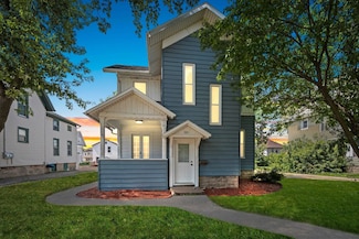 521 Algoma Blvd, Oshkosh, WI 54901
