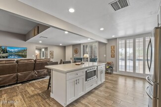 8726 E Devonshire Ave, Scottsdale, AZ 85251