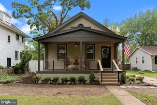 604 Thomas Ave, Riverton, NJ 08077