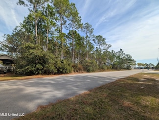 3526 Lumahai Place, Diamondhead, MS 39525