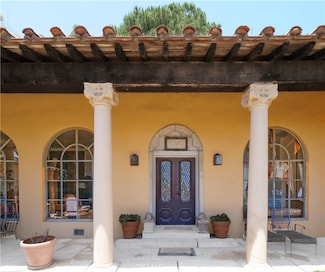 85 Vanderlip Dr, Rancho Palos Verdes, CA 90275