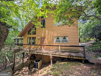 725 Blue Ridge Dr, Sautee Nacoochee, GA 30571
