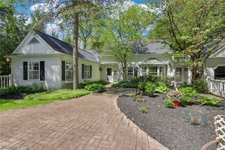 9780 Mountainview Dr, Willoughby, OH 44094