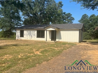 1209 N Lynn St, Gladewater, TX 75647