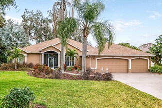 1752 Waterview Dr, Leesburg, FL 34748