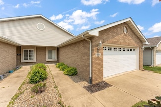 7854 E 108th Ave, Crown Point, IN 46307
