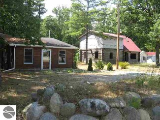 3306 S Us Highway 23, Greenbush, MI 48738