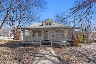 703 S Sycamore St, Ottawa, KS 66067