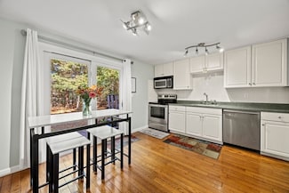 300 Falmouth Rd Unit 21E, Mashpee, MA 02649