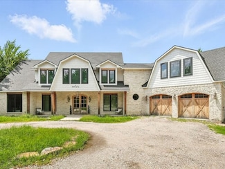 371 S Ring Rd, Waxahachie, TX 75165