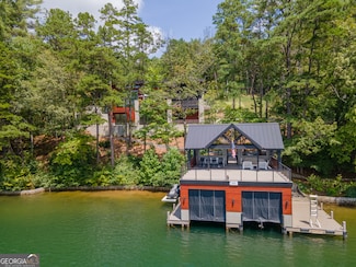 565 Wildflower Cir, Clarkesville, GA 30523
