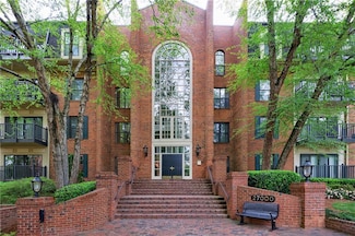 27306 Plantation Dr NE, Atlanta, GA 30324