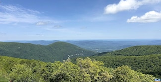 1572 Vistas, Roseland, VA 22967