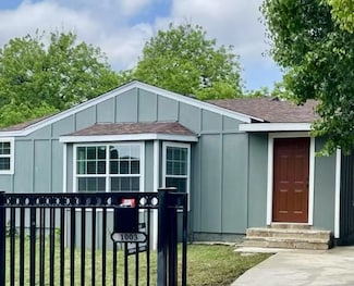 1003 Epenard St, Dallas, TX 75211