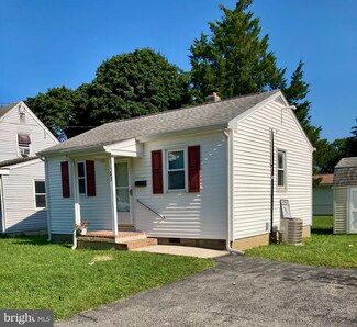 37 Stevens St, Camden, DE 19934