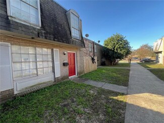 3260 64 Kabel Dr, New Orleans, LA 70131