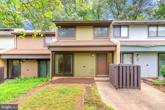 2248 Coppersmith Square, Reston, VA 20191