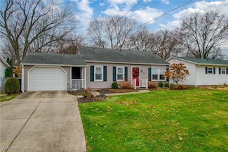 385 Stratford Ave, Wadsworth, OH 44281