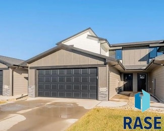 1334 N Kenley Pl Place, Tea, SD 57064