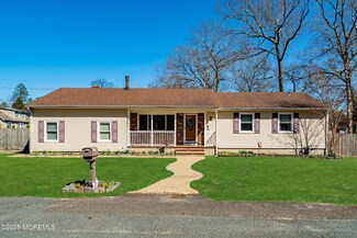 427 Harding Ave, Bayville, NJ 08721