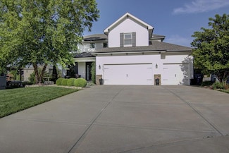 16324 S Locust St, Olathe, KS 66062