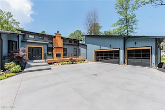 3790 Belmont Rd, Beachwood, OH 44122