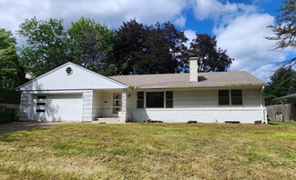 5224 W 62nd St, Edina, MN 55436