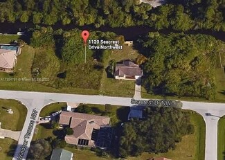 1120 Seacrest Dr NW, Port Charlotte, FL 33948