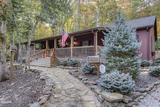 3950 Forest Trail Dr, Sevierville, TN 37876