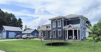 310 Mechanic St, Fayette, IA 52142
