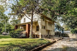 3742 E Central Ave, Wichita, KS 67208