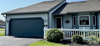 195 Summerhaven Dr S, East Syracuse, NY 13057
