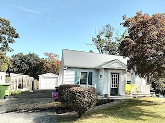 2 Wayne St, Croton On Hudson, NY 10520