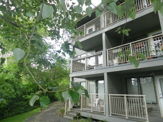3700 Alabama St, Bellingham, WA 98229