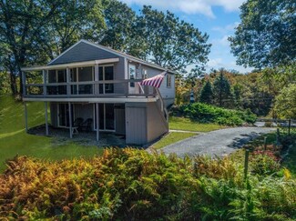 380 Shore Rd, Westerly, RI 02891