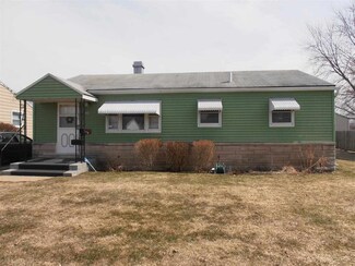 1514 Ryer St, South Bend, IN 46628
