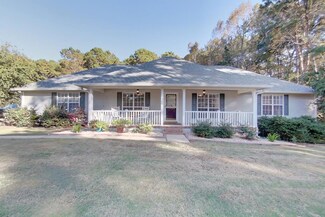 306 Cedar Hill Rd, Thomasville, GA 31757
