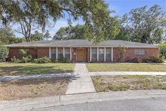 7002 Doreen St, Tampa, FL 33617