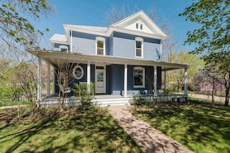 11 Grandview Dr, Harrisonburg, VA 22802